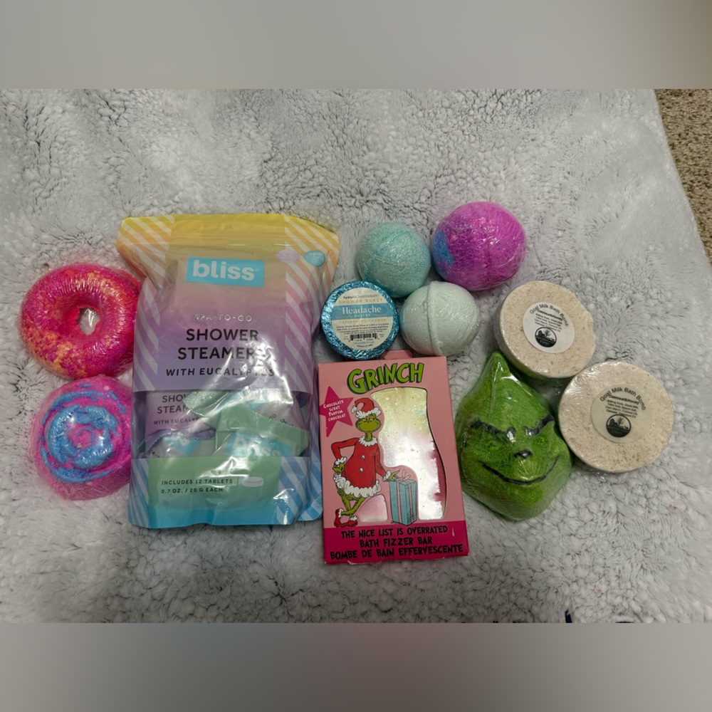 Colorful Bath Bomb and Shower Steamer Set